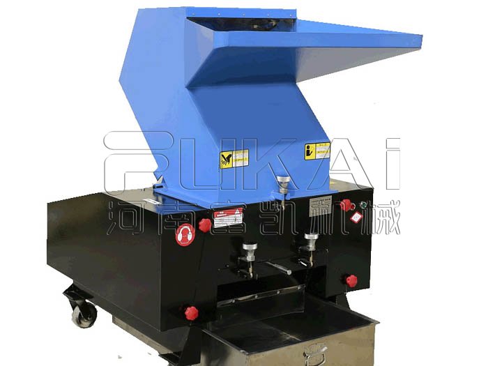 強(qiáng)力塑料粉碎機(jī)