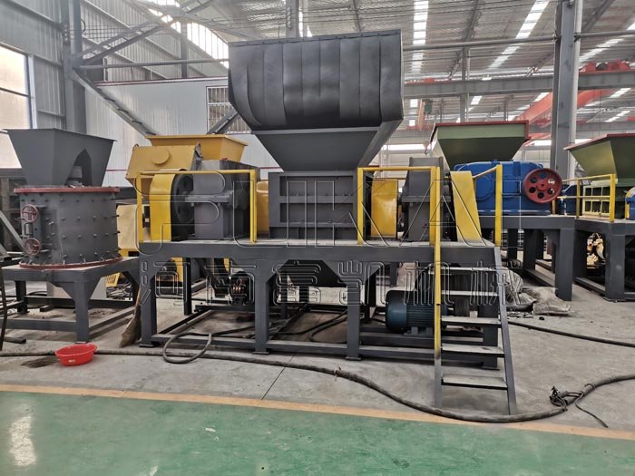 木材撕碎機(jī)