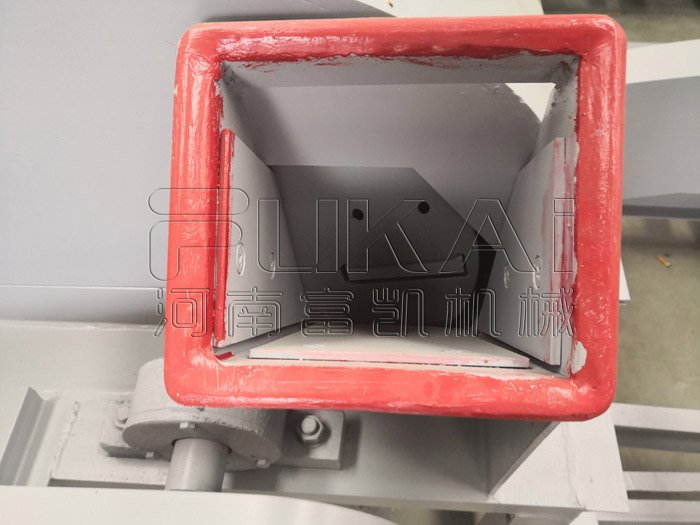 多功能木材粉碎機(jī)入料口