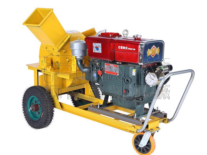小型柴油機樹枝粉碎機